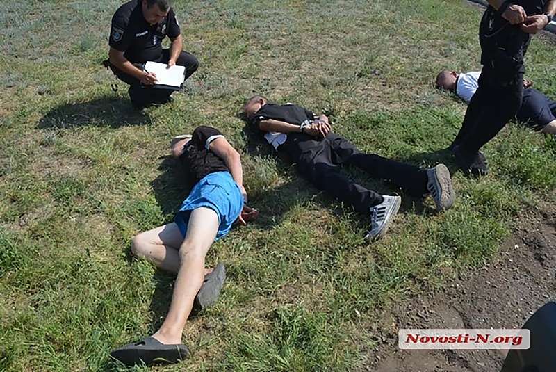 Николаевская полиция гонялась по всему городу за угнанным такси. Фото